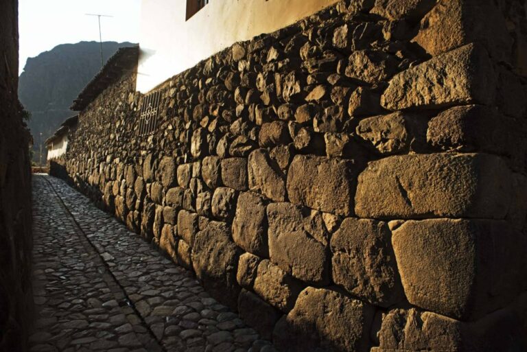 Center arqueologyc Ollantaytambo