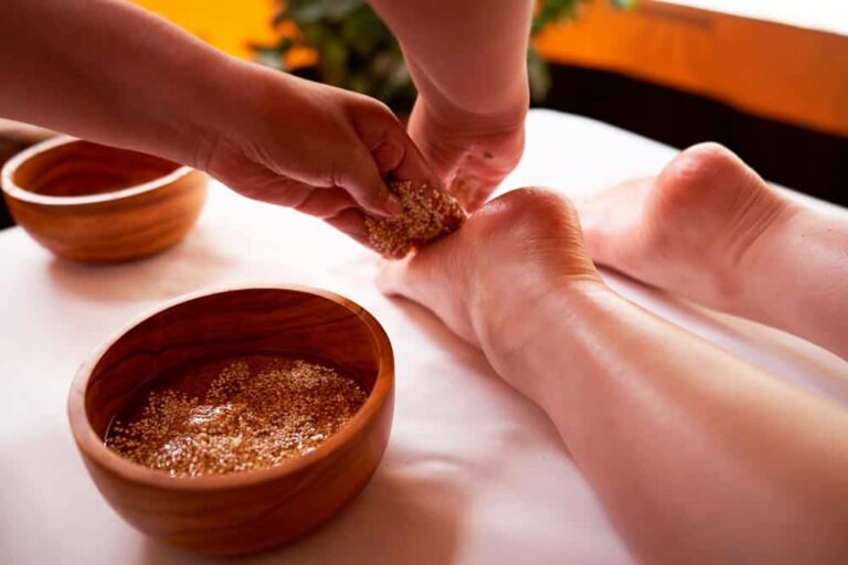 Exfoliation with Quinoa and Honey treatment