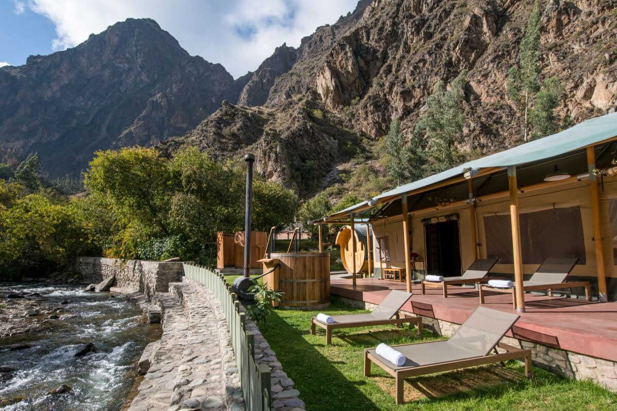 Onsen, ducha española, sauna en hotel las Qolqas ollantaytambo